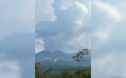 Volcán en Costa Rica hace erupción con columna de ceniza y gases de 3 mil metros de altura