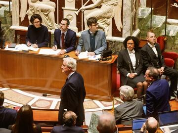 ¿Qué sigue en Francia tras la caída del primer ministro? Esto es lo que sabemos