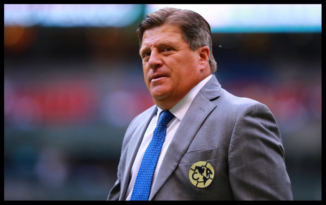 Miguel Herrera, entrenador del América, durante el partido ante el Cruz Azul