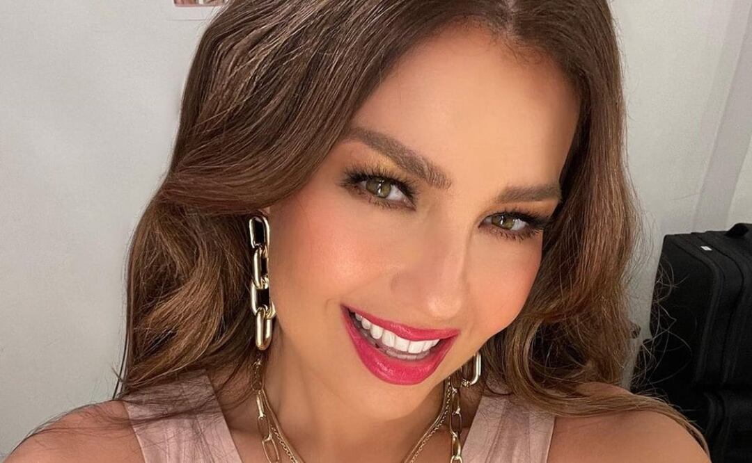 Thalía se inspira en su nuevo tema para su disfraz de Halloween / Foto: Instagram @thalia