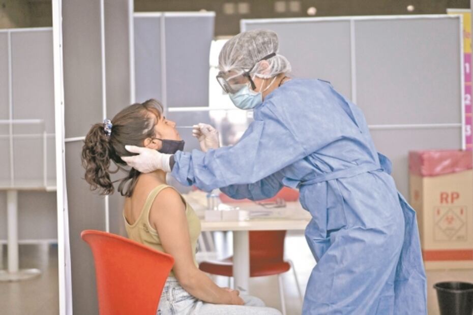 Vacunas en América Latina, una batalla cuesta arriba