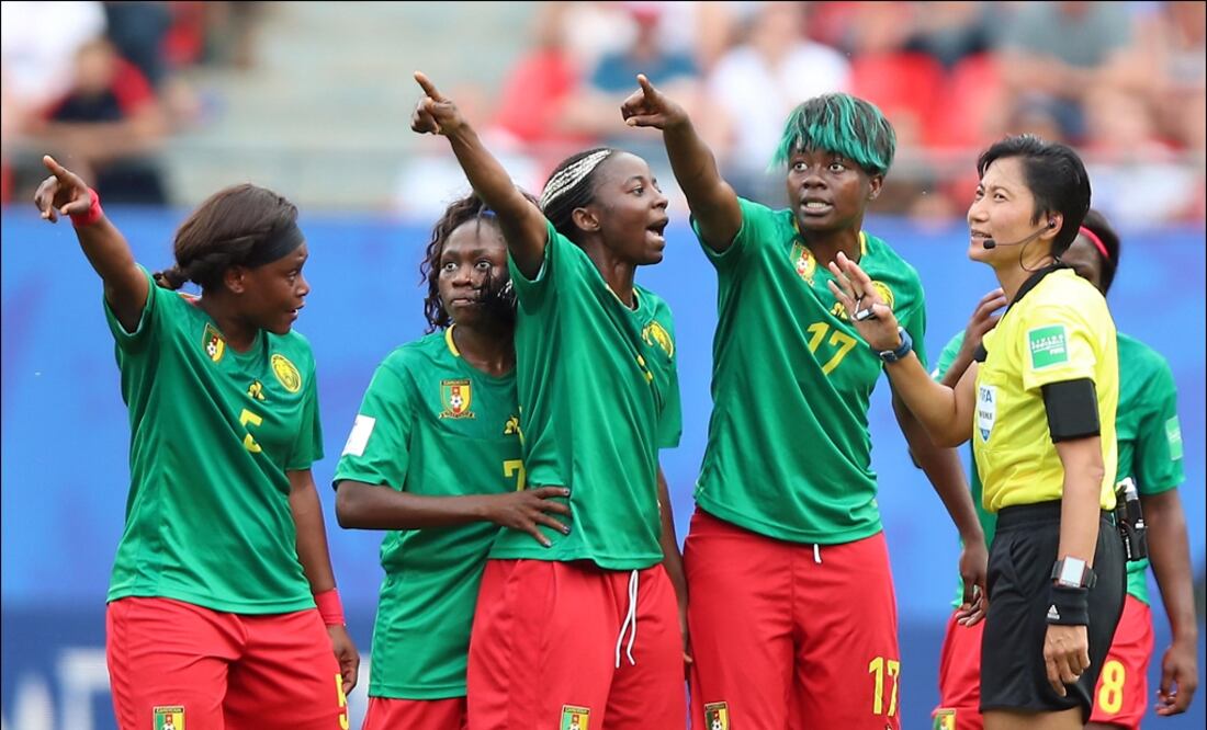 Las africanas protestaron con vehemencia ambas decisiones. Foto: EFE