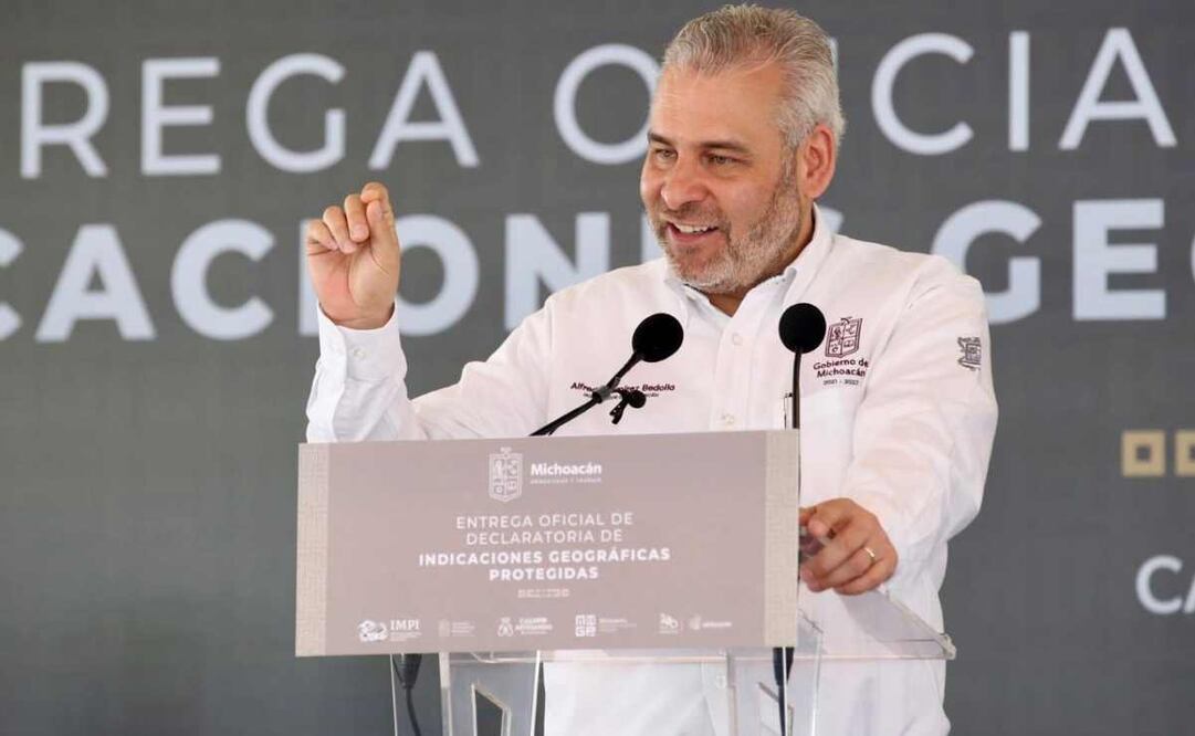 Alfredo Ramírez Bedolla gobernador del estado de Michoacán afirmó que “cada una de las piezas que trabajan los michoacanos son de belleza incalculable. Foto: Especial