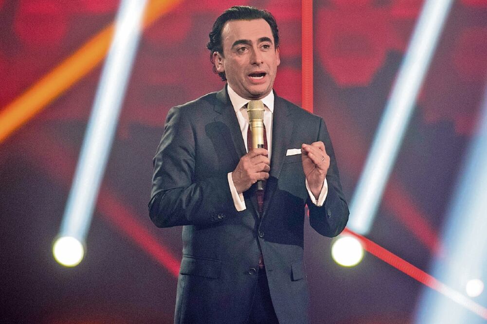 Adal conduce actualmente La academia, reality musical de Azteca (YADIN XOLALPA. EL UNIVERSAL)