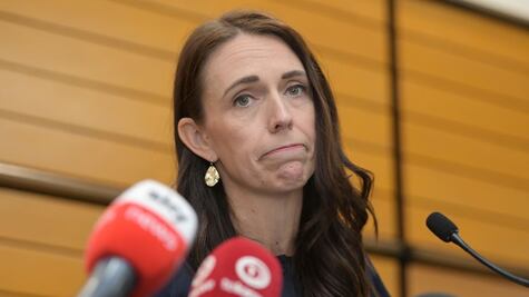 Los momentos complicados de Jacinda Ardern al frente de Nueva Zelanda; dejará el cargo en febrero