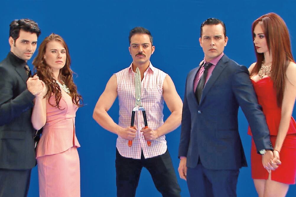 Fule interpreta a un jardinero sexy en "Amores con Trampa" (CORTESÍA)