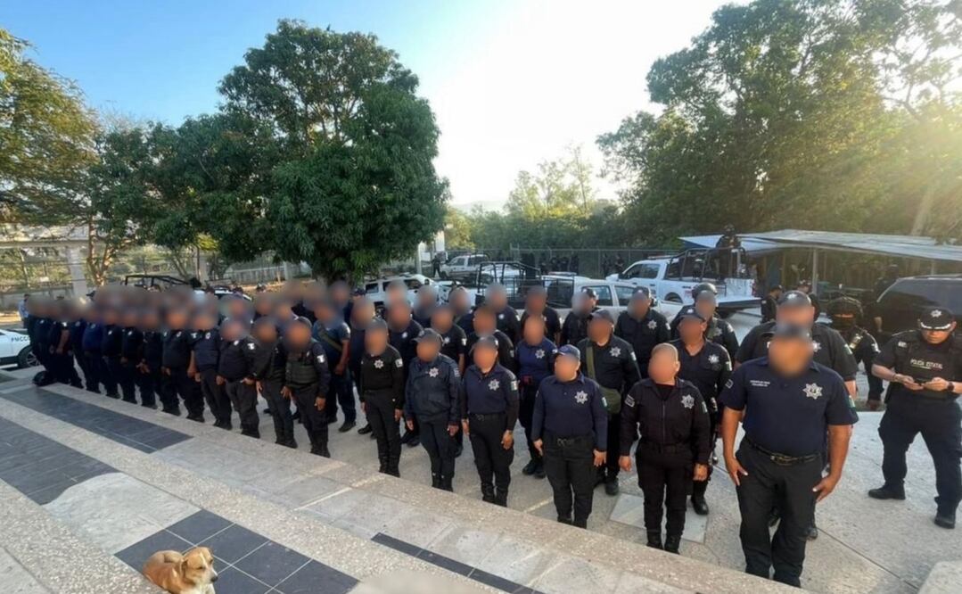 Policías detenidos en Chiapas. Foto: Especial