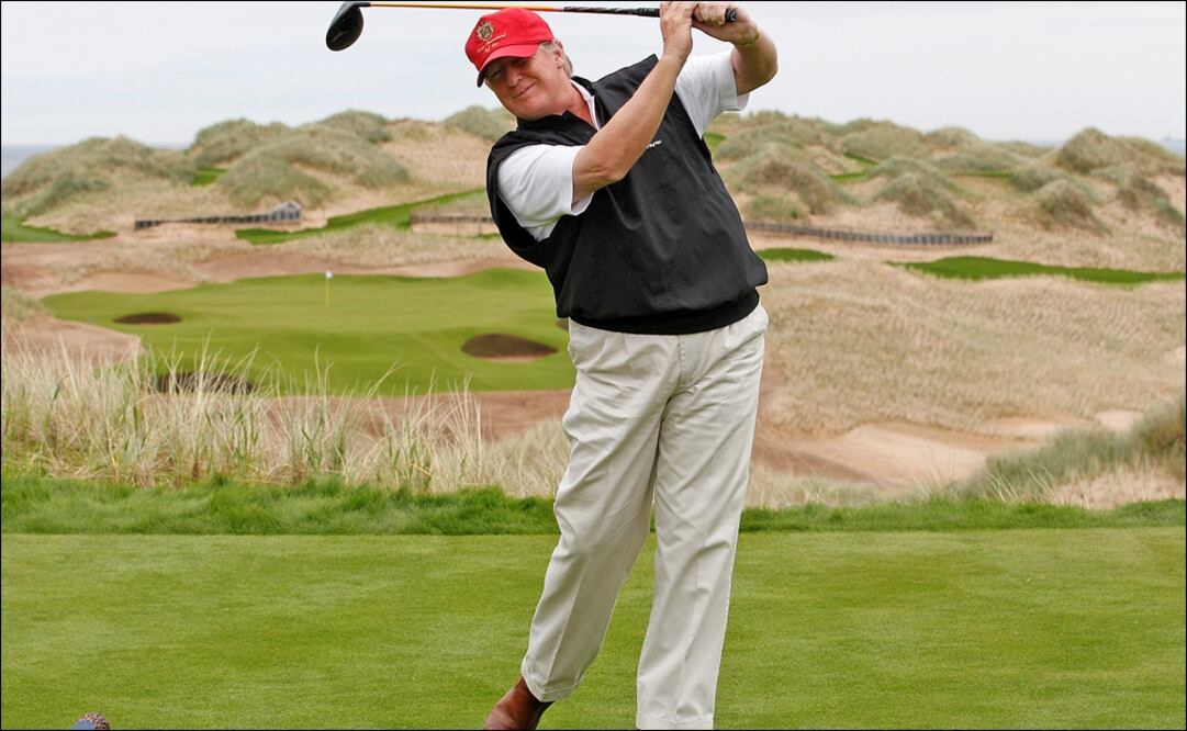 El presidente de los Estados Unidos jugando golf. Foto: Reuters