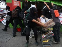 Marcha del 2 de octubre: Comerciantes del Centro Histórico condenan actos vandálicos del "bloque negro"