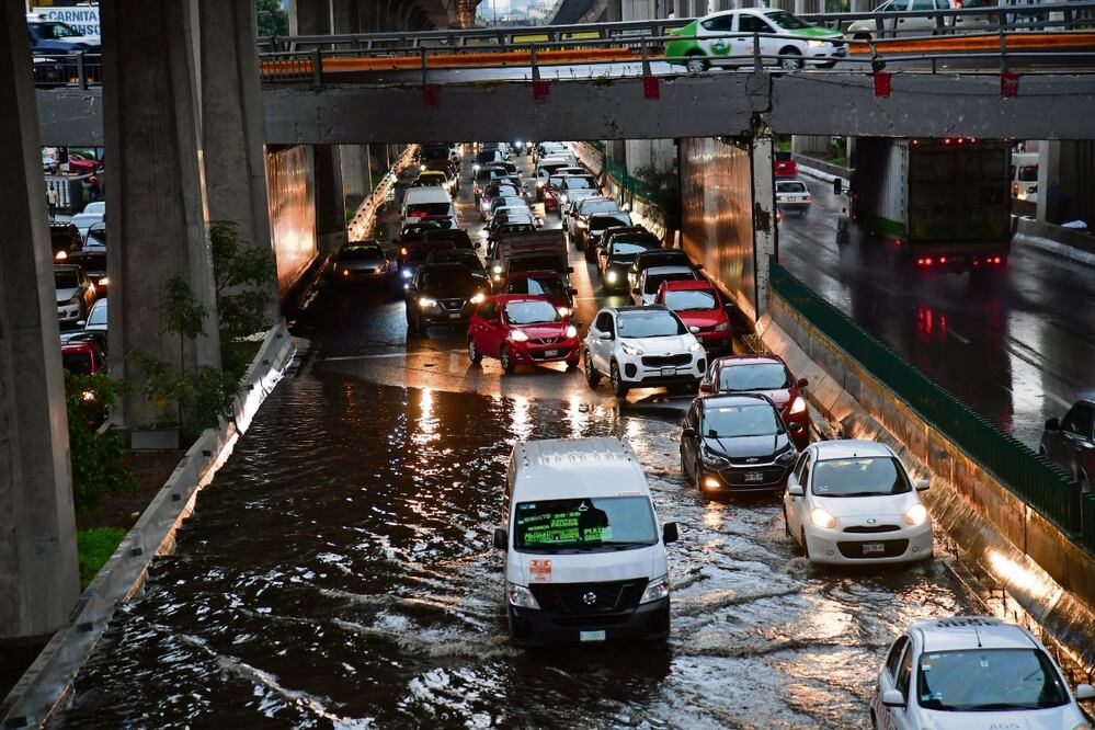 Periférico es vulnerable a inundaciones en su tramo de Naucalpan. Archivo El Universal