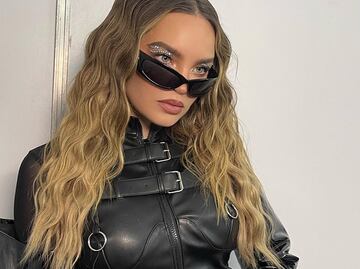 Belinda conquista Instagram con las botas de lujo que son tendencia