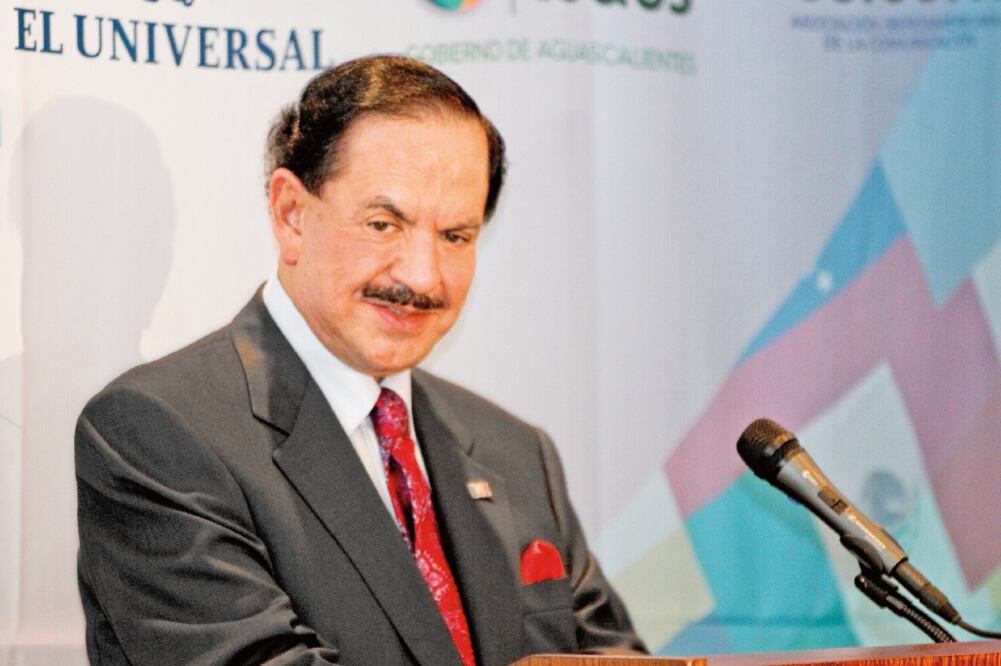 El Licenciado Juan Francisco Ealy Ortiz, Presidente de la Comisión contra la Impunidad de la Sociedad Interamericana de Prensa, señaló que un primer paso ante la injusticia debe ser la perseverancia y la lucha contra el silencio y el olvido (ARCHIVO)