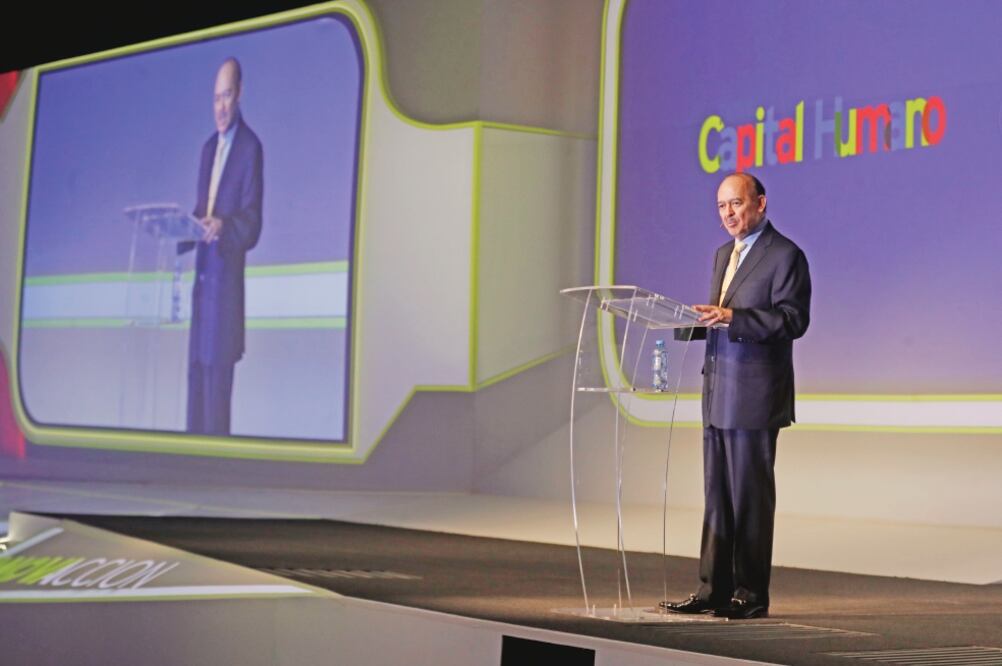 Durante el Congreso Nacional GINgroup/GINxti, Raúl Beyruti pidió crear infraestructura para que detone la inversión. (IRVIN OLIVARES. EL UNIVERSAL)