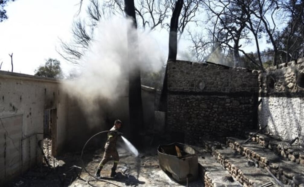 Incendios forestales arrasan el sur de Europa; fuerzan a cientos a evacuar