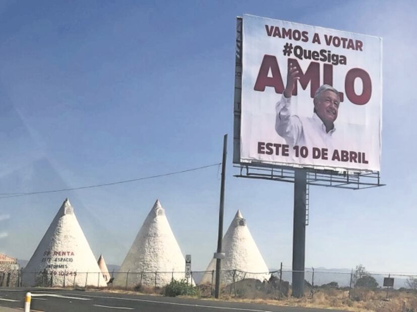 Ya promueven revocación de AMLO con espectaculares y bardas en 10 estados; oposición alista queja