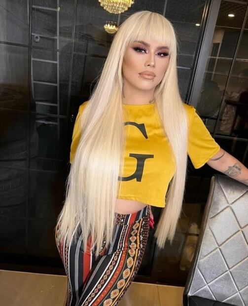 Mona presume millonario regalo de Geros y fans la tunden; "te la compró con lo que te robó"