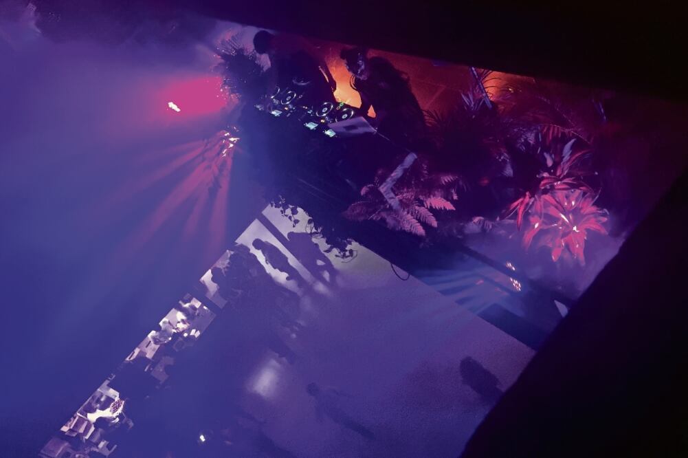 La artista se presentó en el Foto Museo Cuatro Caminos, en un espectáculo anunciado con 12 horas de anticipación (HUMBERTO MONTOYA. EL UNIVERSAL)