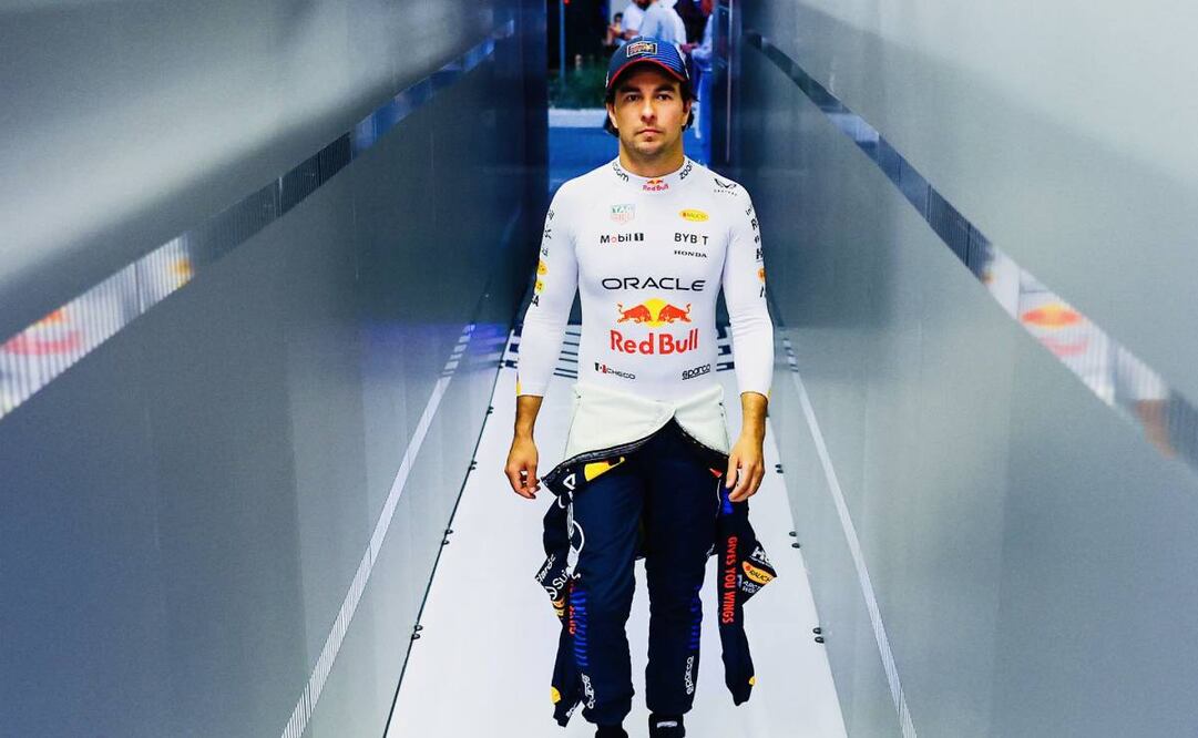 Checo Pérez estaría muy cerca de anunciar su regreso a la Fórmula 1. Foto: @SChecoPerez