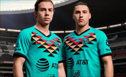 La afición tunde al América y llama horrendo a su nuevo uniforme