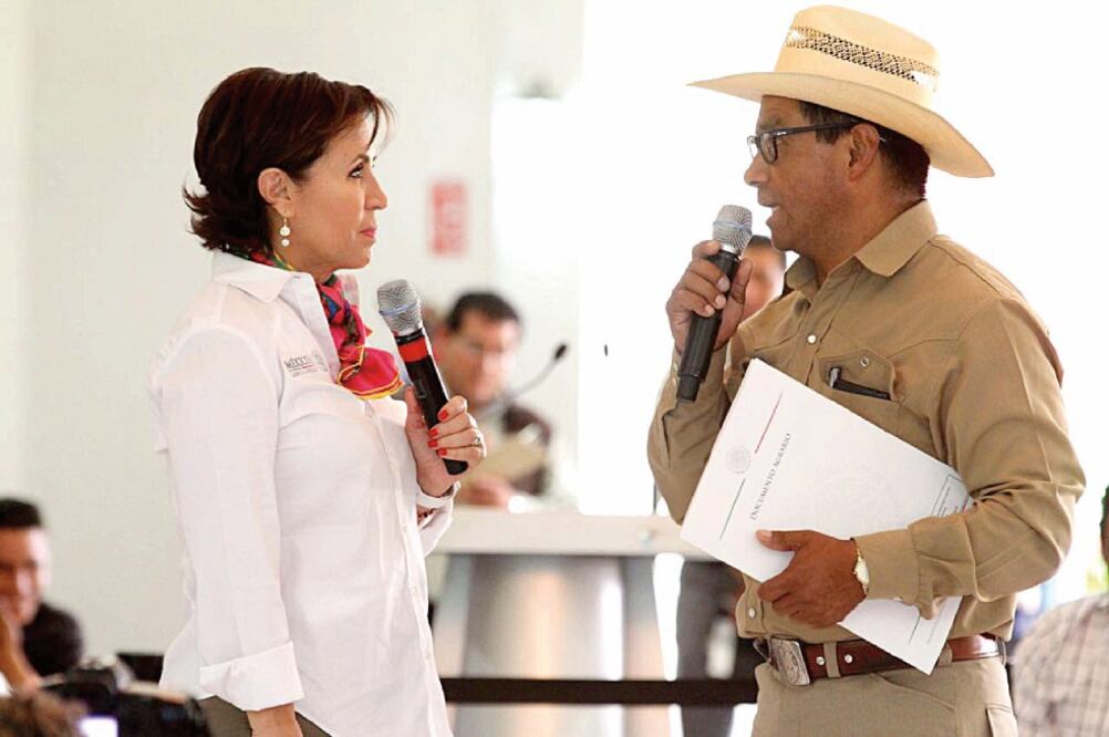 La seguridad patrimonial y certeza jurídica se logra con el trabajo coordinad o de los tres niveles de gobierno, afirmó Rosario Robles, titular de Sedatu (SEDATU)