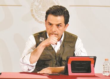 AMLO dice que si no hay atención médica gratuita para todos, el responsable es Zoé Robledo