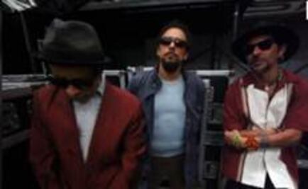 Racista e ignorante Donald Trump: Maldita Vecindad