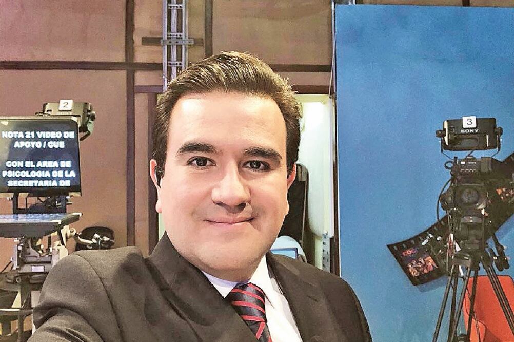 Desde hace 23 años, Juan Carlos dirigía el noticiero Sin Reservas (SOCIAL MEDIA)