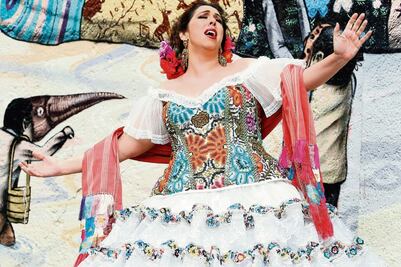 Regina Orozco disfruta la luz y calor de su hija