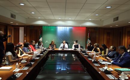 Muñoz Ledo se reúne con diputadas para analizar minuta de paridad 