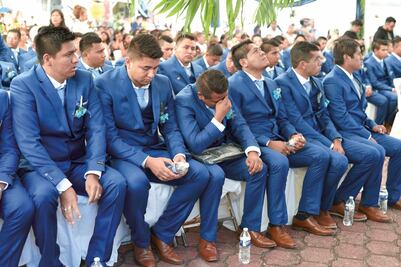 Se gradúa en Ayotzinapa la generación de los 43