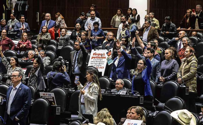 Diputados y senadores se dan Navidad de 208 mdp