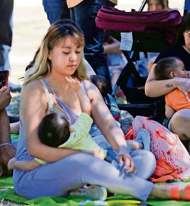 La OMS recomienda la lactancia materna exclusiva por seis meses y solamente 33% de los bebés en México son amamantados. Archivo El Universal