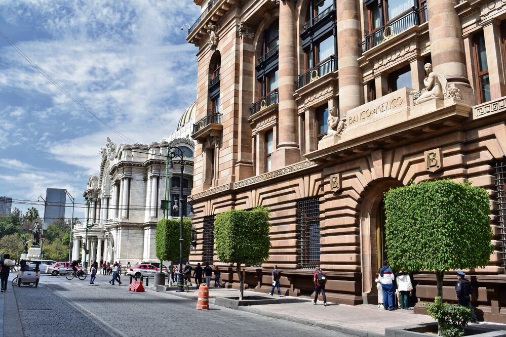 Banxico busca estudiantes o recién egresados que deseen realizar su servicio social con ellos