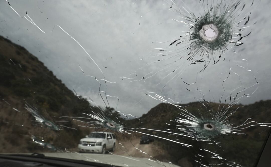ullet-riddled vehicles that members of LeBarón family were traveling from Chihuahua to Sonora  - Photo: Christian Chávez/AP