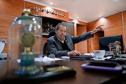 "AMLO no tiene cartas para imponer sucesor"