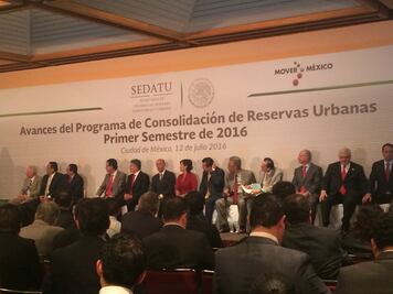 Entrega Sedatu 73 mdp para construcción de vivienda ordenada