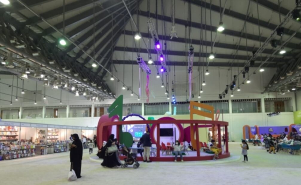 Por muerte del presidente de los Emiratos Árabes Unidos, se vive el luto en el Festival de Lectura Infantil de Sharjah
