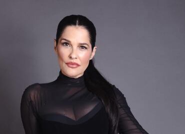 Martha Debayle deslumbra con un pantalón palazzo de lentejuelas