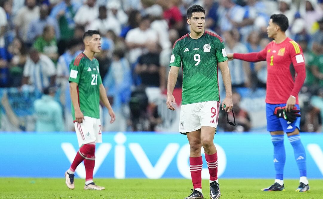 Raúl Jiménez no ha aportado nada al ataque de México en lo que va del Mundial - FOTO: Imago7