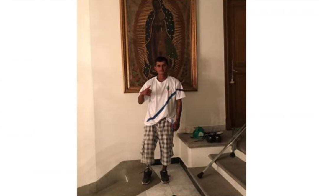 Héctor Rodarte fue descubierto por el empresario en una foto que circuló en redes sociales, donde el joven ayudaba a los damnificados. Foto: Tomada de Instagram