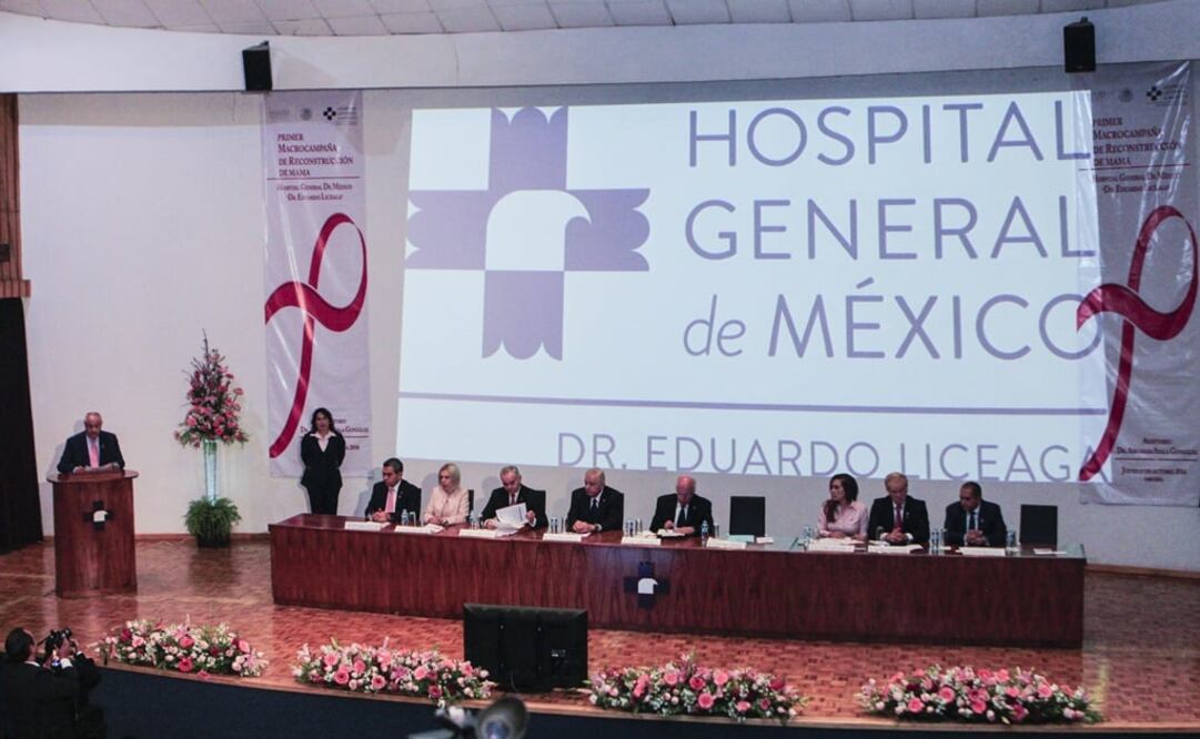 El secretario de Salud, José Narro, participó en el cierre de la Cierre de la Macro campaña de reconstrucción de mama. (Foto: Nadya Murillo/El Universal)