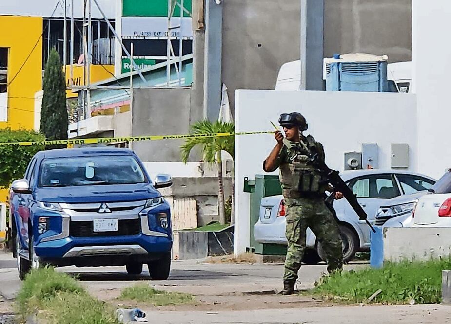 Algunas de las 58 personas que han retornado a sus casas fueron a sacar ropa y documentos, y se han ido con familiares, indicaron las autoridades. Foto: Especial