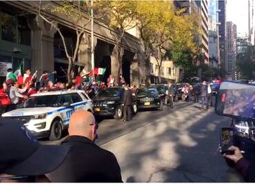 Se manifiestan a favor y en contra de AMLO, previo a participación en la ONU