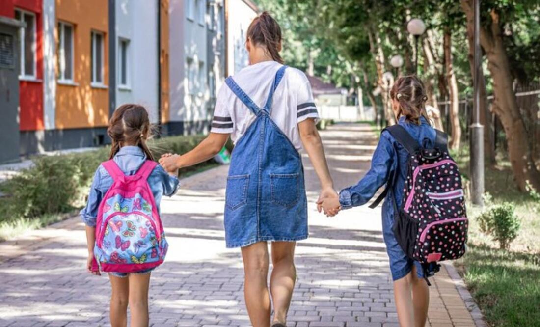 Este sencillo cambio puede ayudar a construir una relación familiar sólida. Fuente: Freepik.