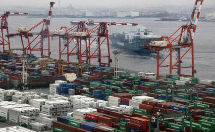 Exportaciones mexicanas ligan 4 meses al alza en agosto; déficit comercial fue de mil 377 mdd