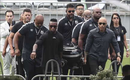 El velorio de Pelé ha comenzado en el estadio del Santos