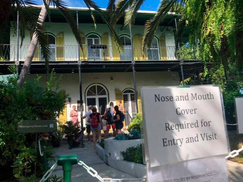 Casa de Hemingway en Florida sobrevive a la pandemia gracias a sus gatos mutantes