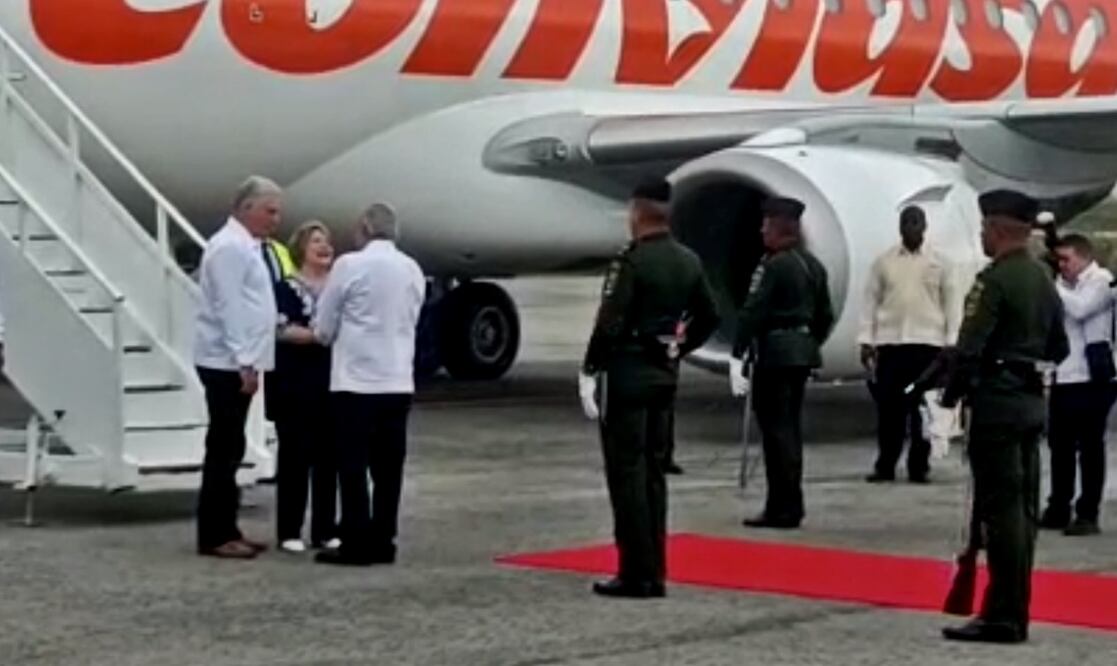 A las 08:22 horas, el presidente de Cuba, Miguel Díaz -Canel, llegó al Aeropuerto Internacional de Campeche para iniciar una visita oficial a México. Foto: Pedro Villa y Caña