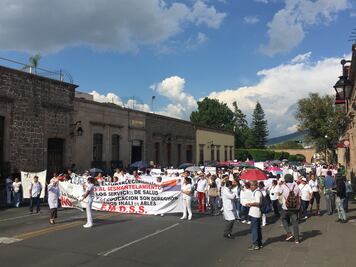 Médicos rechazan reformas al sector salud en Morelia