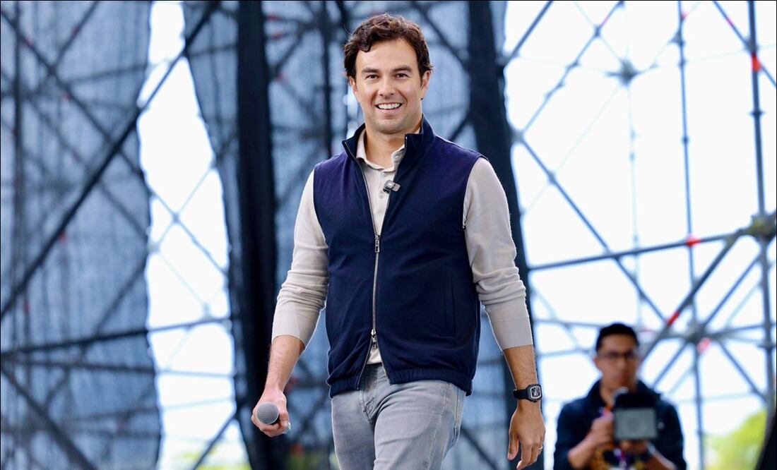 Carlos Slim aseguró que Checo Pérez tiene posibilidades para volver a la Fórmula 1: “Está en contacto con varias escuderías” / FOTO: @SChecoPerez